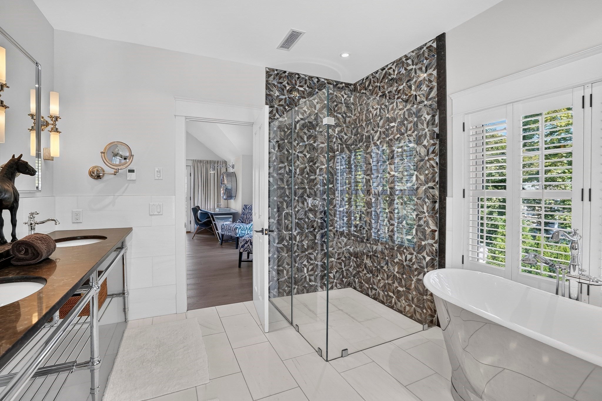 96 South Summer St Edgartown, MA 02539