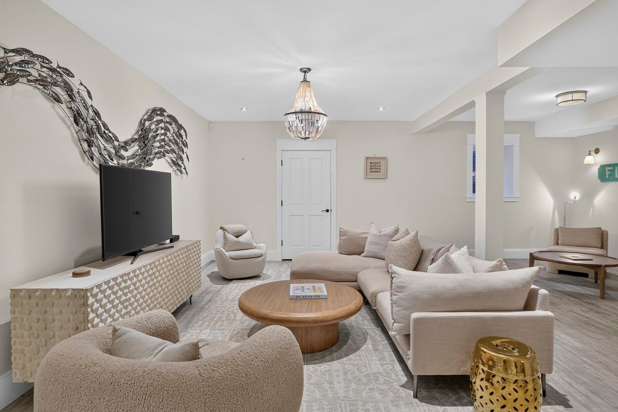 96 South Summer St Edgartown, MA 02539