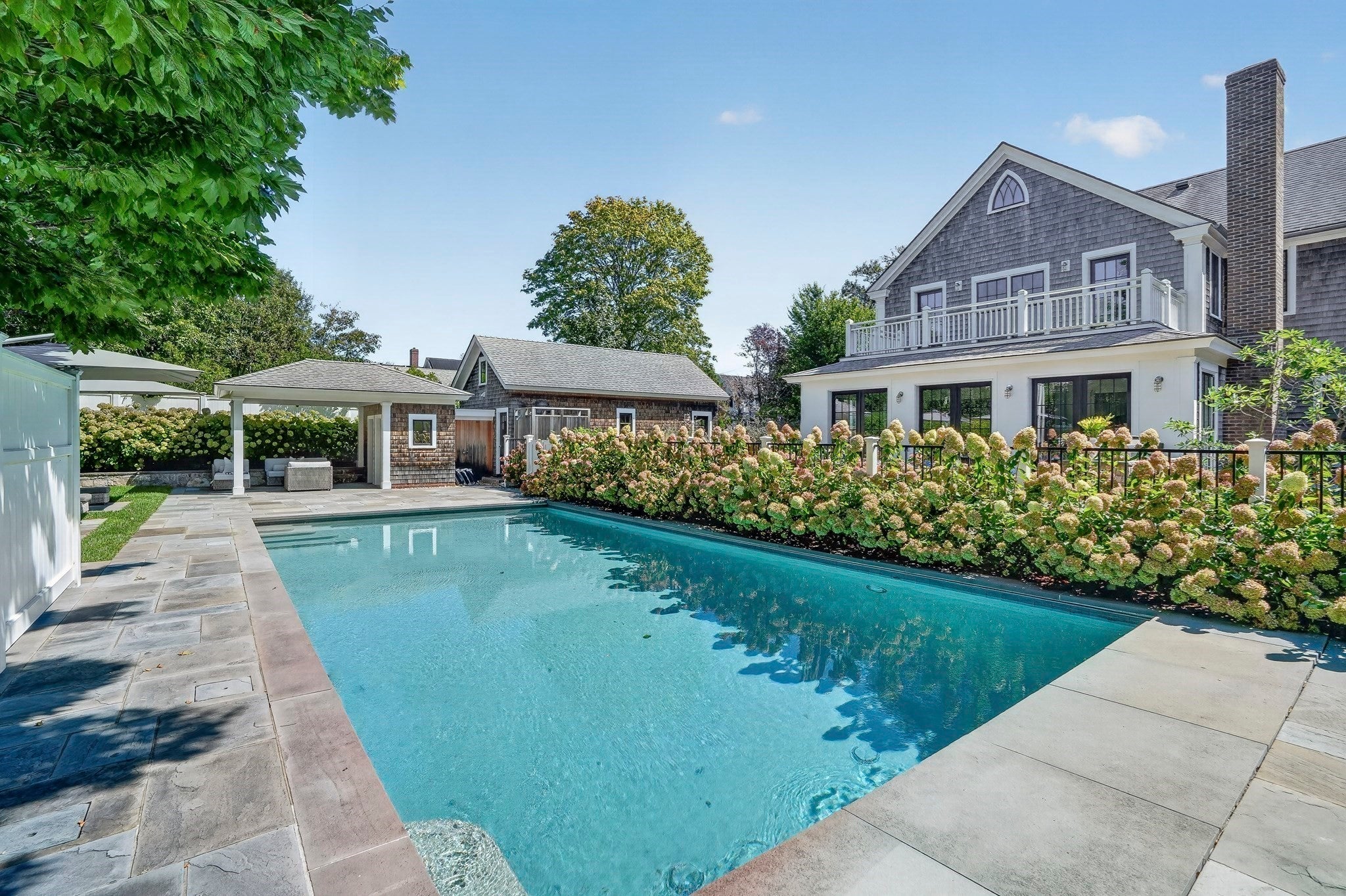 96 South Summer St Edgartown, MA 02539