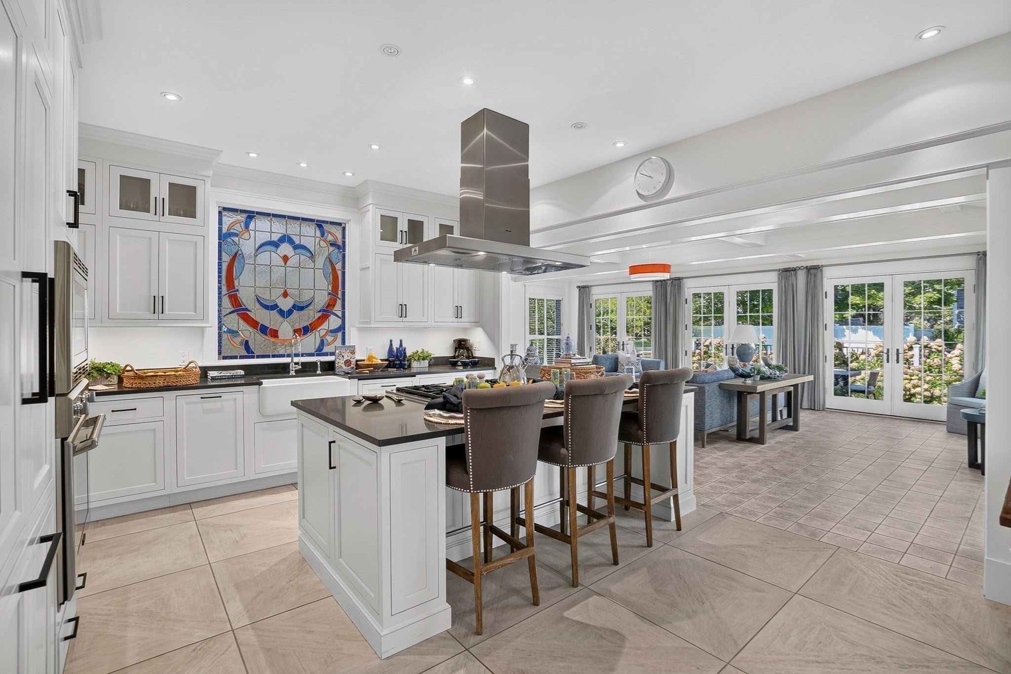 96 South Summer St Edgartown, MA 02539