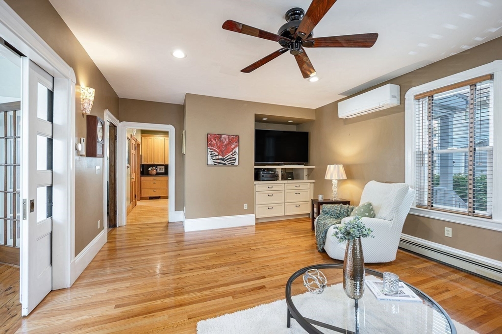14 Richardson Ave Wakefield, MA 01880