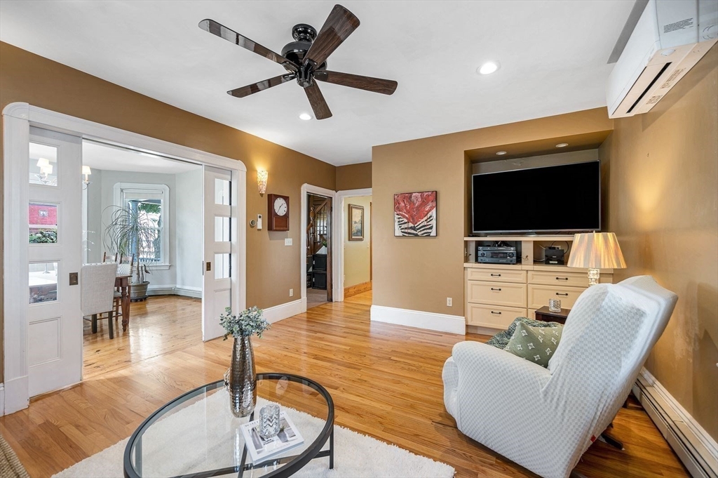 14 Richardson Ave Wakefield, MA 01880