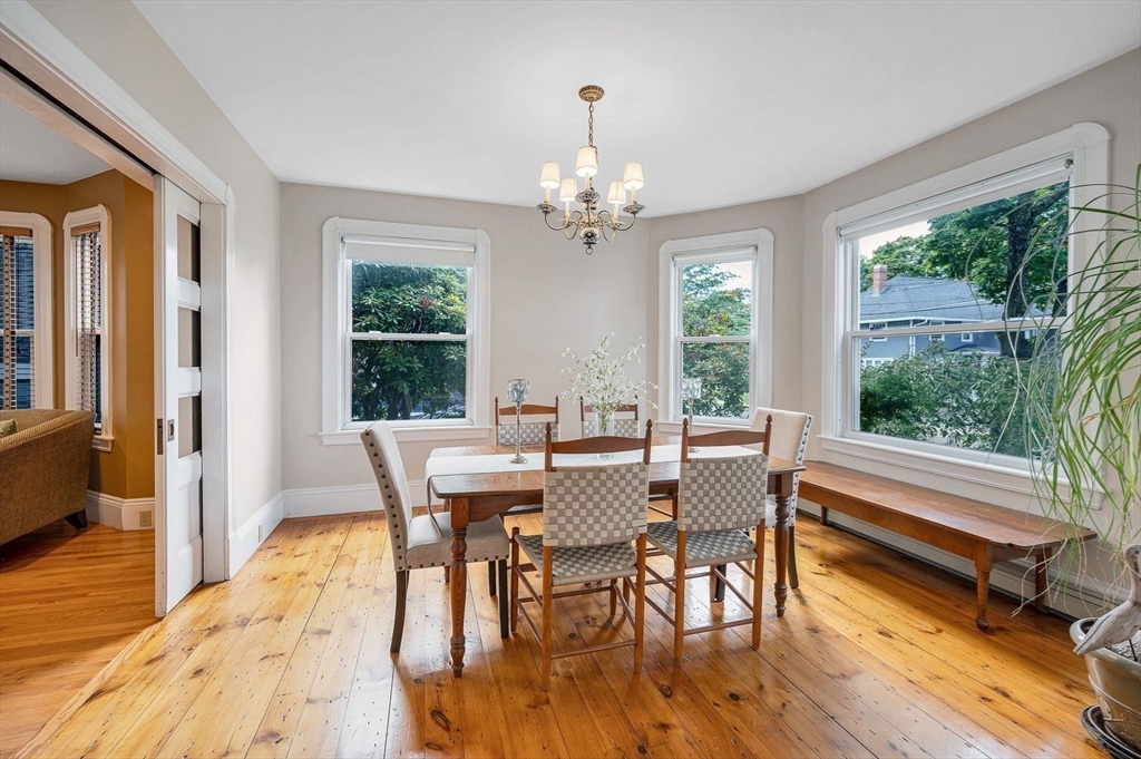 14 Richardson Ave Wakefield, MA 01880