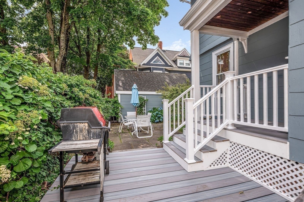 14 Richardson Ave Wakefield, MA 01880