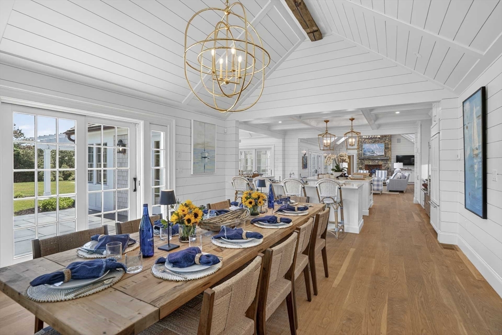 29 Slough Cv Rd Edgartown, MA 02539