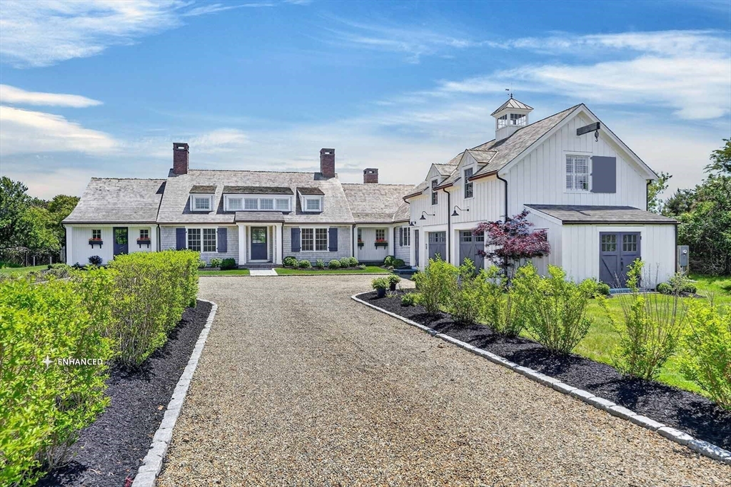 29 Slough Cv Rd Edgartown, MA 02539