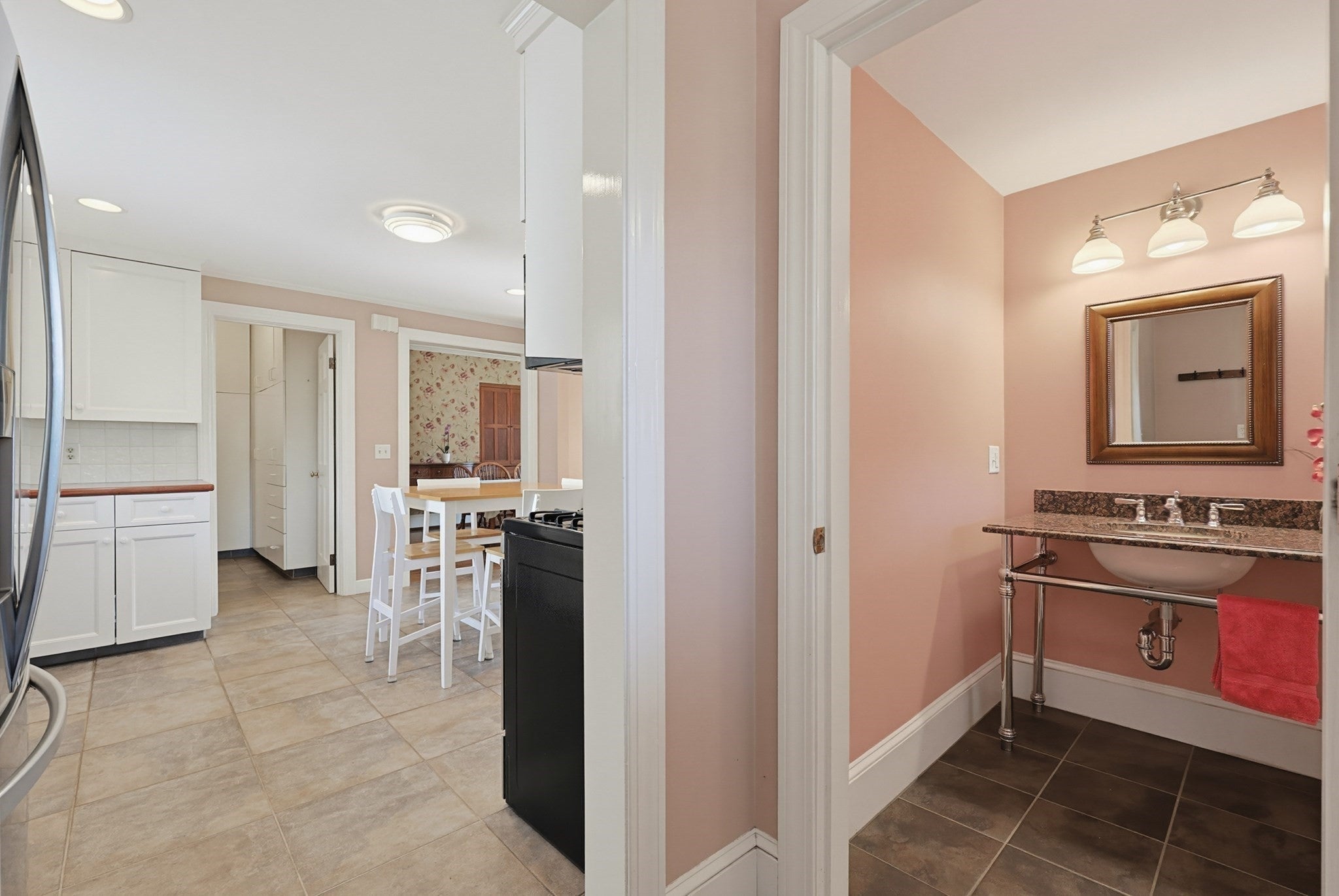 112 Greenwood Ave Wakefield, MA 01880