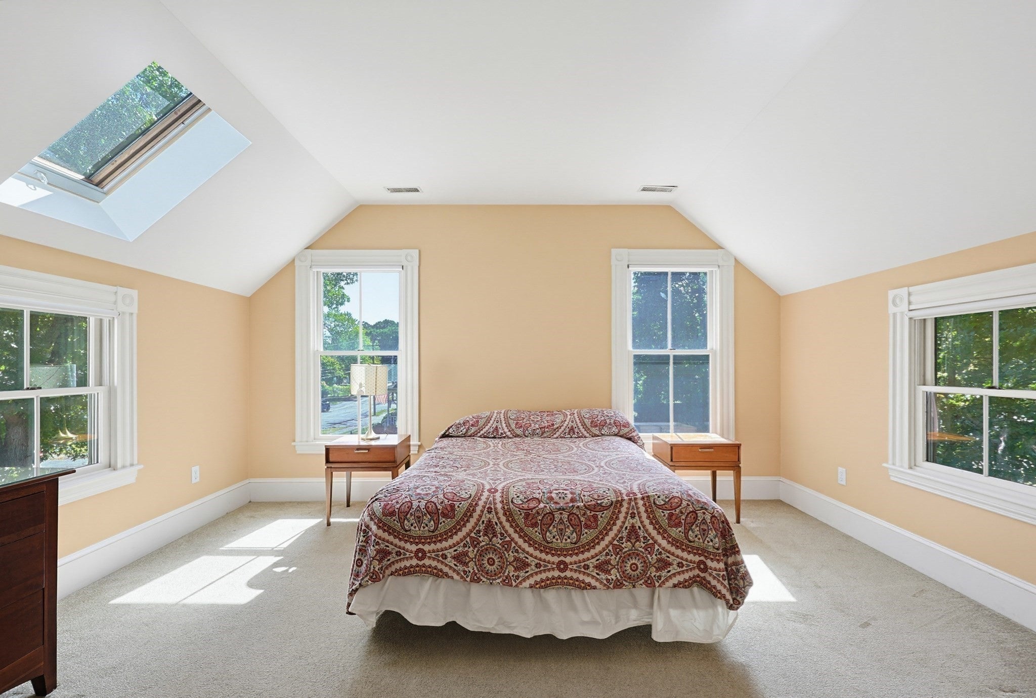112 Greenwood Ave Wakefield, MA 01880