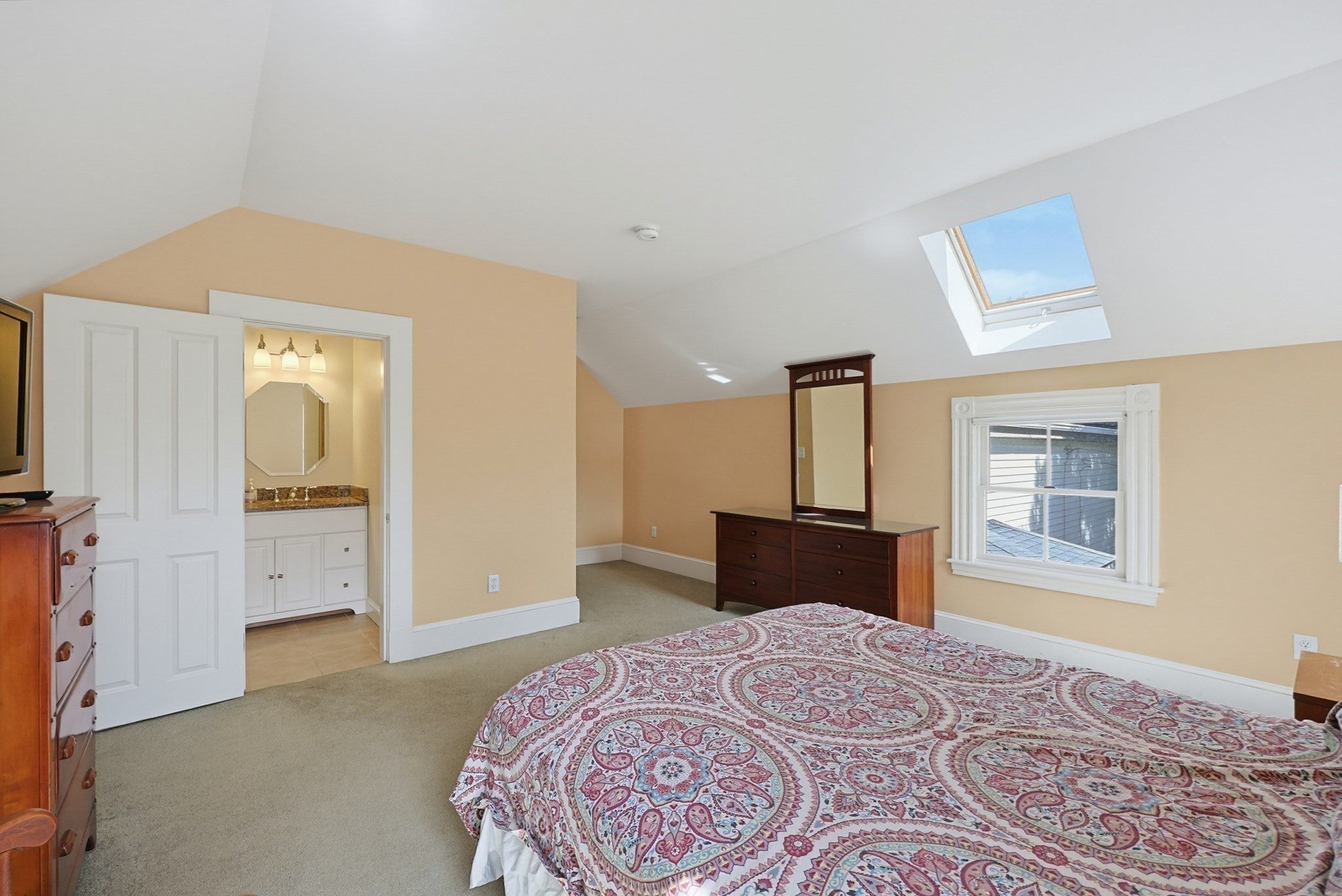 112 Greenwood Ave Wakefield, MA 01880