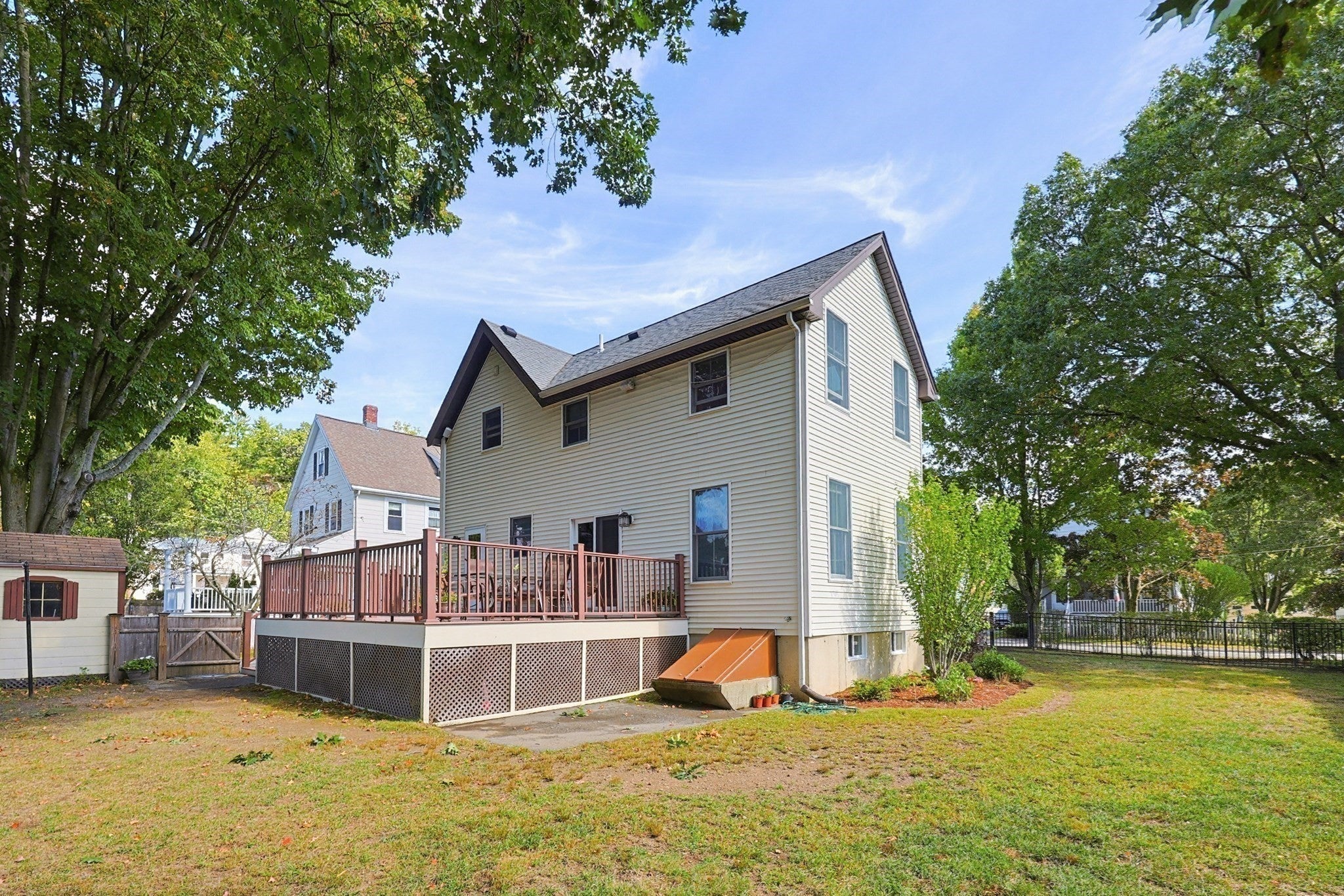 112 Greenwood Ave Wakefield, MA 01880