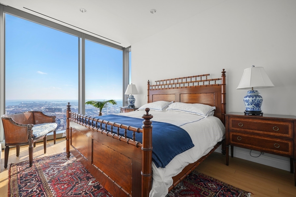 1 Dalton St #4204 Boston, MA 02115