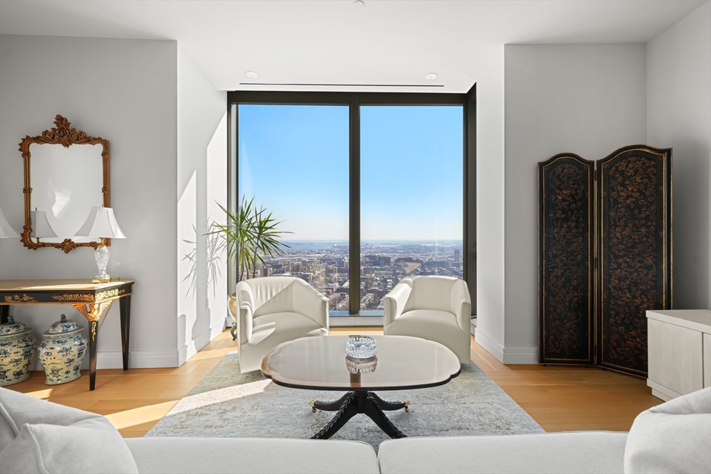 1 Dalton St #4204 Boston, MA 02115