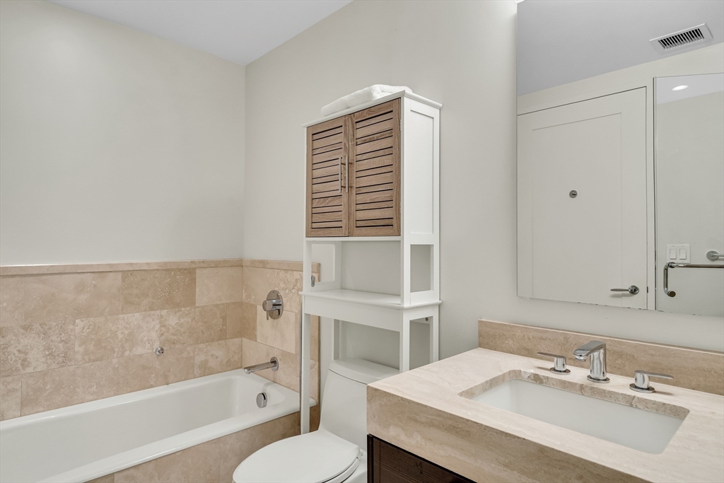 1 Franklin St #2409 Boston, MA 02110