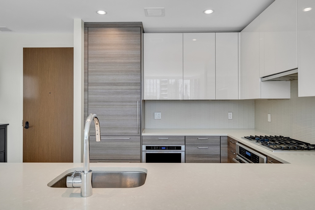 1 Franklin St #2409 Boston, MA 02110