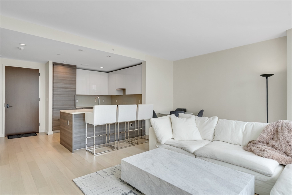 1 Franklin St #2409 Boston, MA 02110