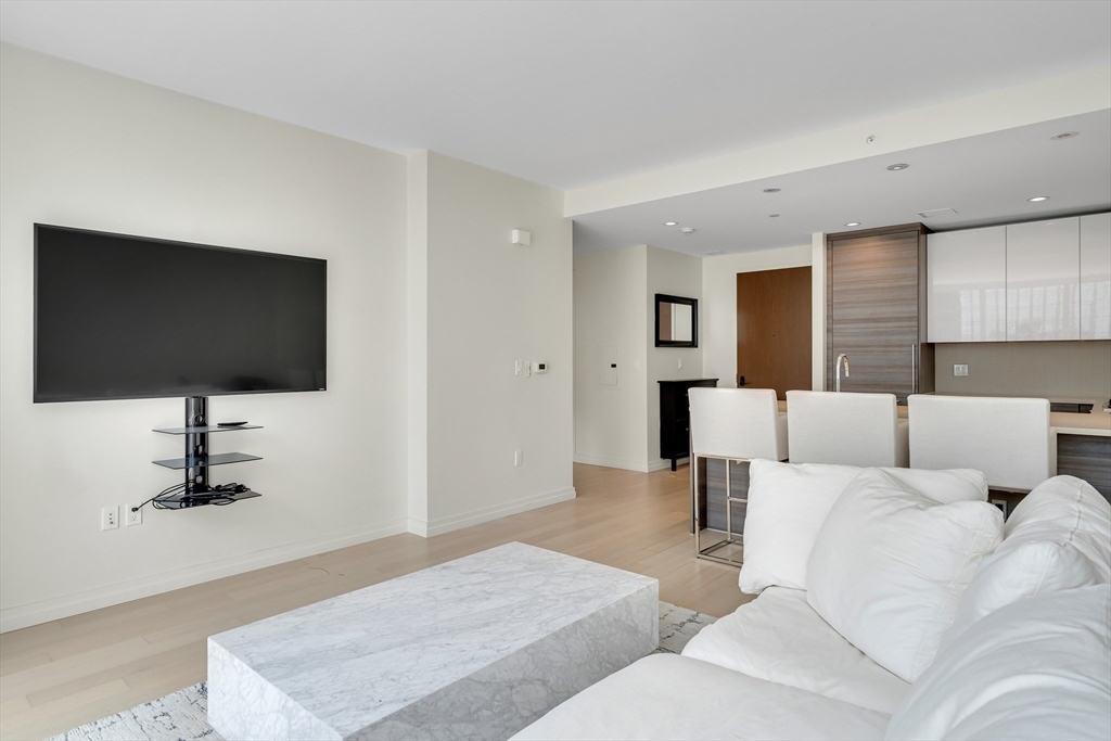 1 Franklin St #2409 Boston, MA 02110
