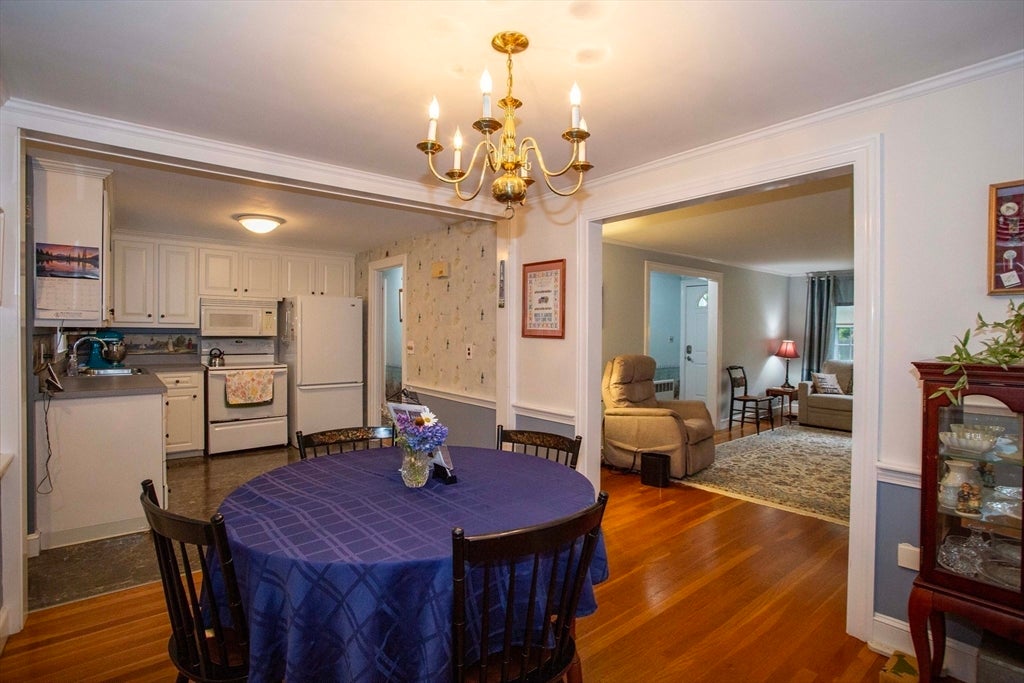 72 Eustis Ave Wakefield, MA 01880