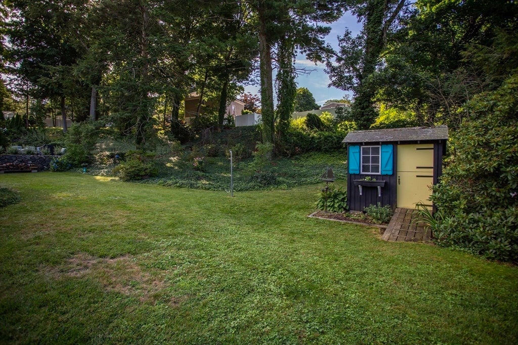 72 Eustis Ave Wakefield, MA 01880