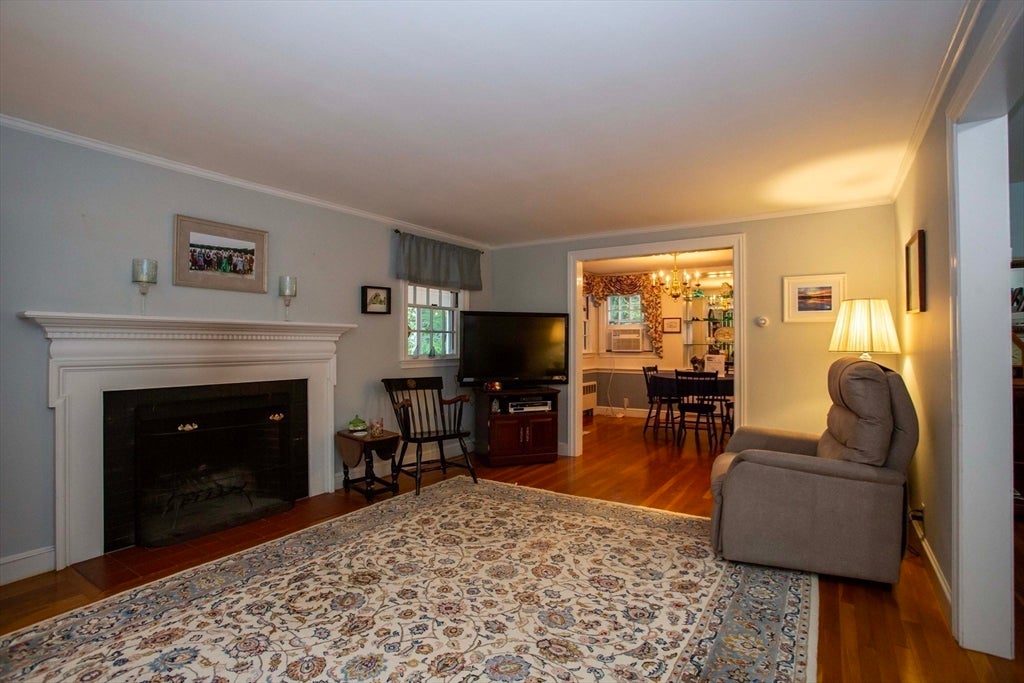 72 Eustis Ave Wakefield, MA 01880