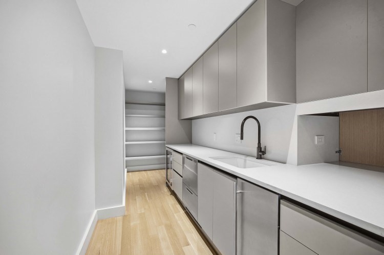 1 Huntington Ave #903 Boston, MA 02116