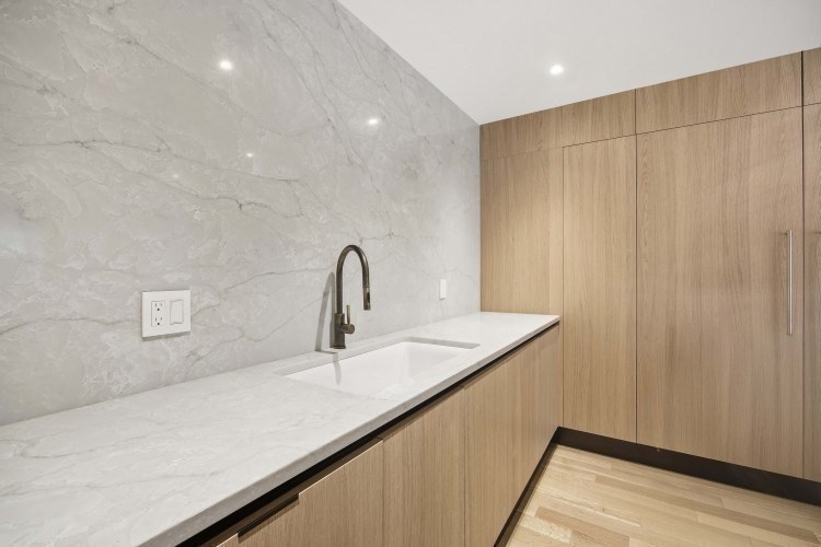 1 Huntington Ave #903 Boston, MA 02116