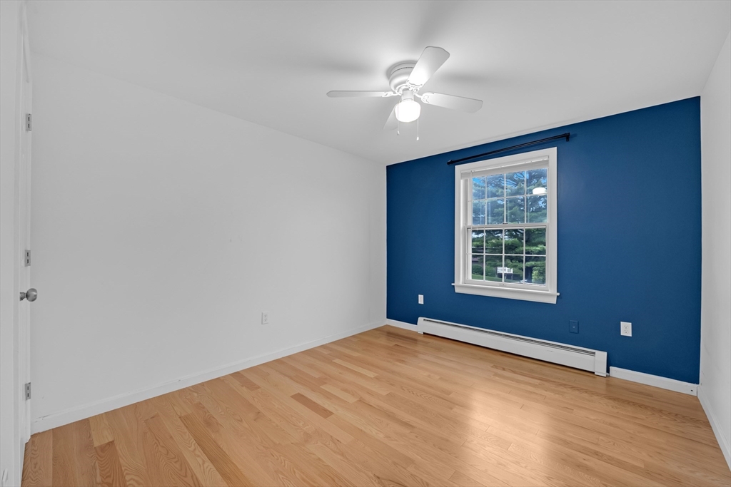 9 Lilah Cir Wakefield, MA 01880 9 Lilah Cir Wakefield, MA 01880