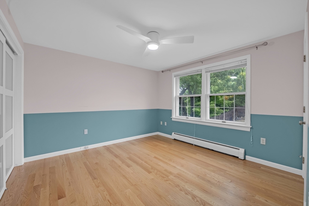 9 Lilah Cir Wakefield, MA 01880 9 Lilah Cir Wakefield, MA 01880
