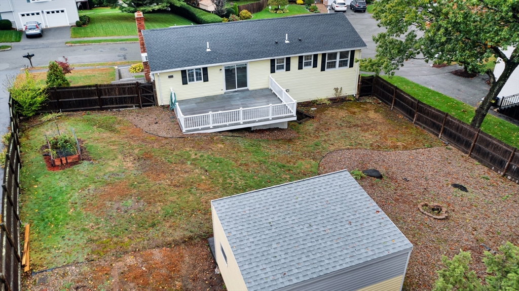 9 Lilah Cir Wakefield, MA 01880 9 Lilah Cir Wakefield, MA 01880