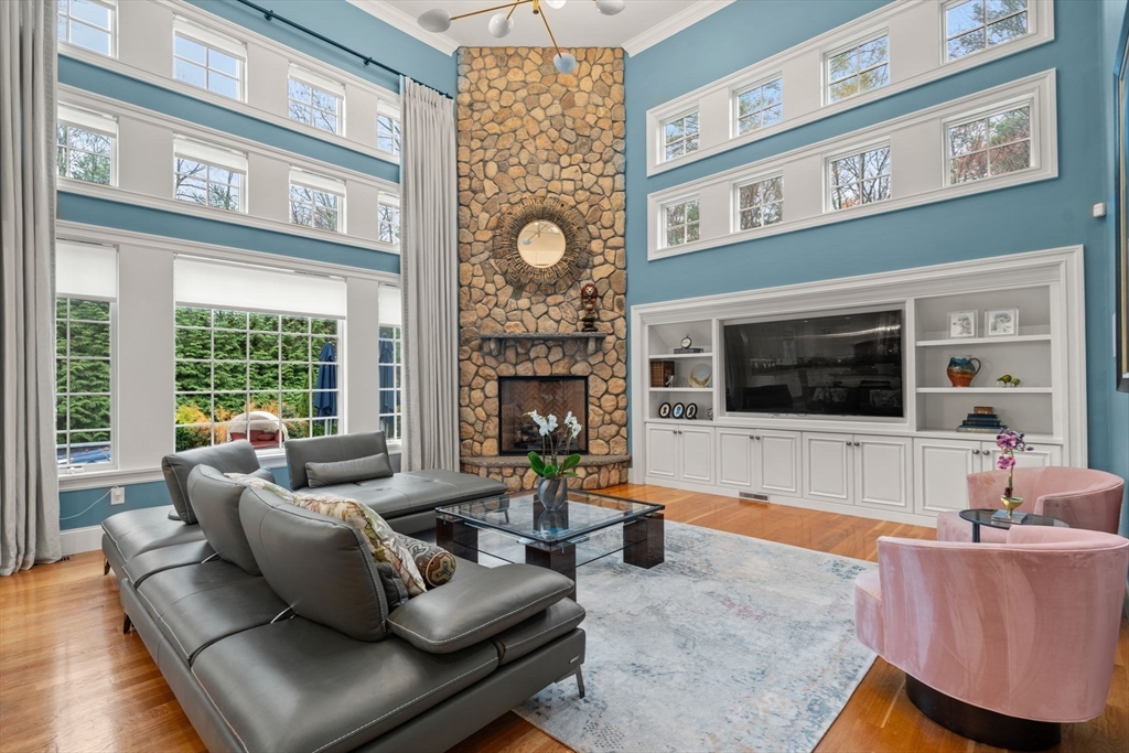 161 Farm St Dover, MA 02030