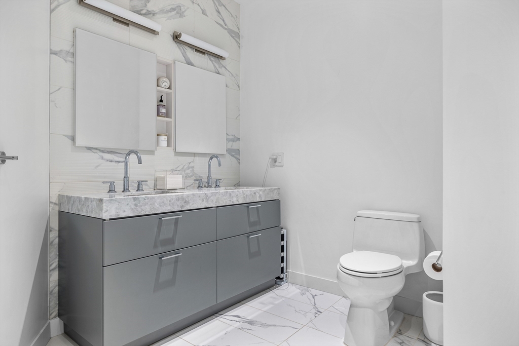 300 Pier 4th Blvd #PHR Boston, MA 02110