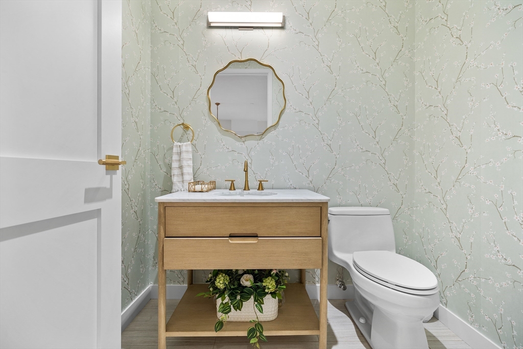 300 Pier 4th Blvd #PHR Boston, MA 02110