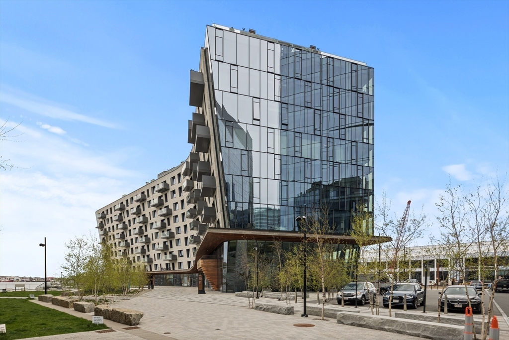 300 Pier 4th Blvd #PHR Boston, MA 02110