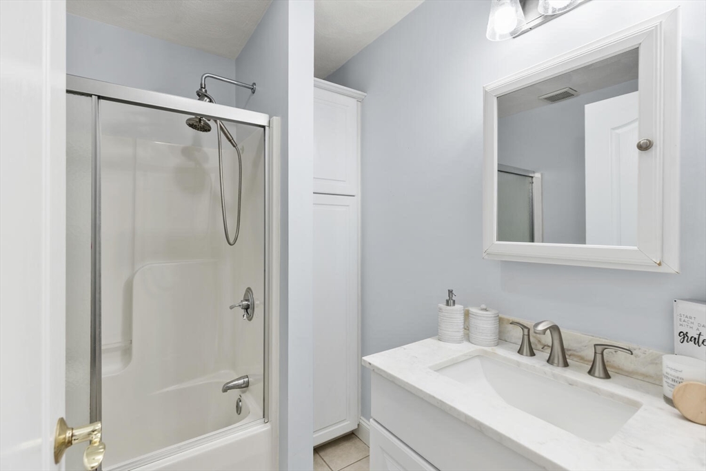 824 Main St #1 Wakefield, MA 01880