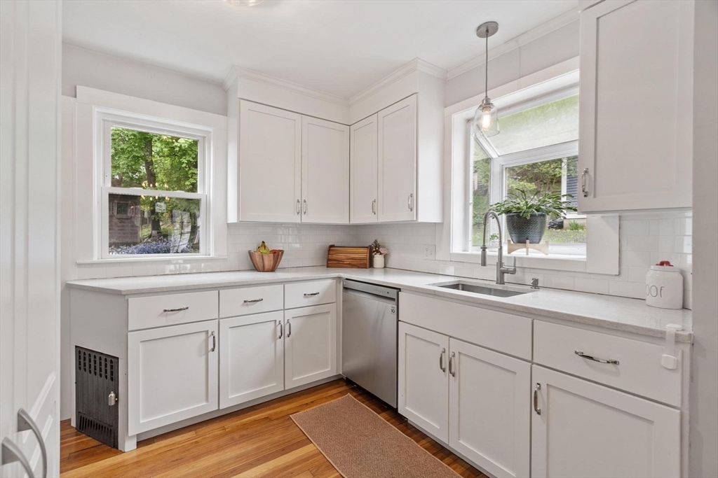 4 Western Ave Wakefield, MA 01880