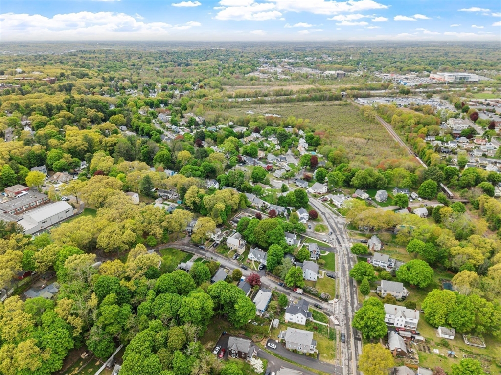 4 Western Ave Wakefield, MA 01880