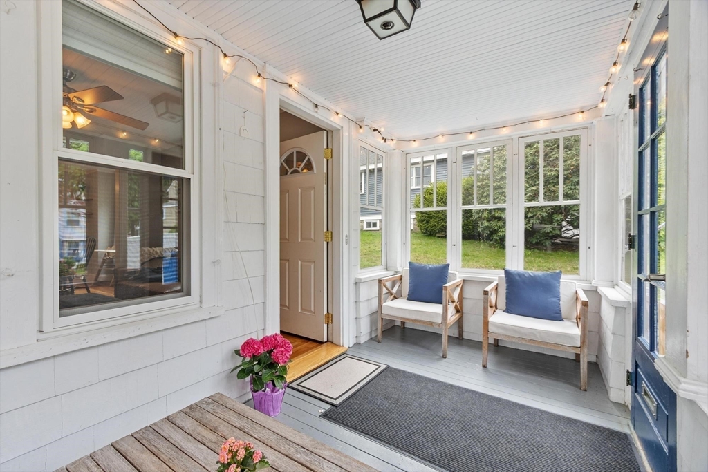 4 Western Ave Wakefield, MA 01880
