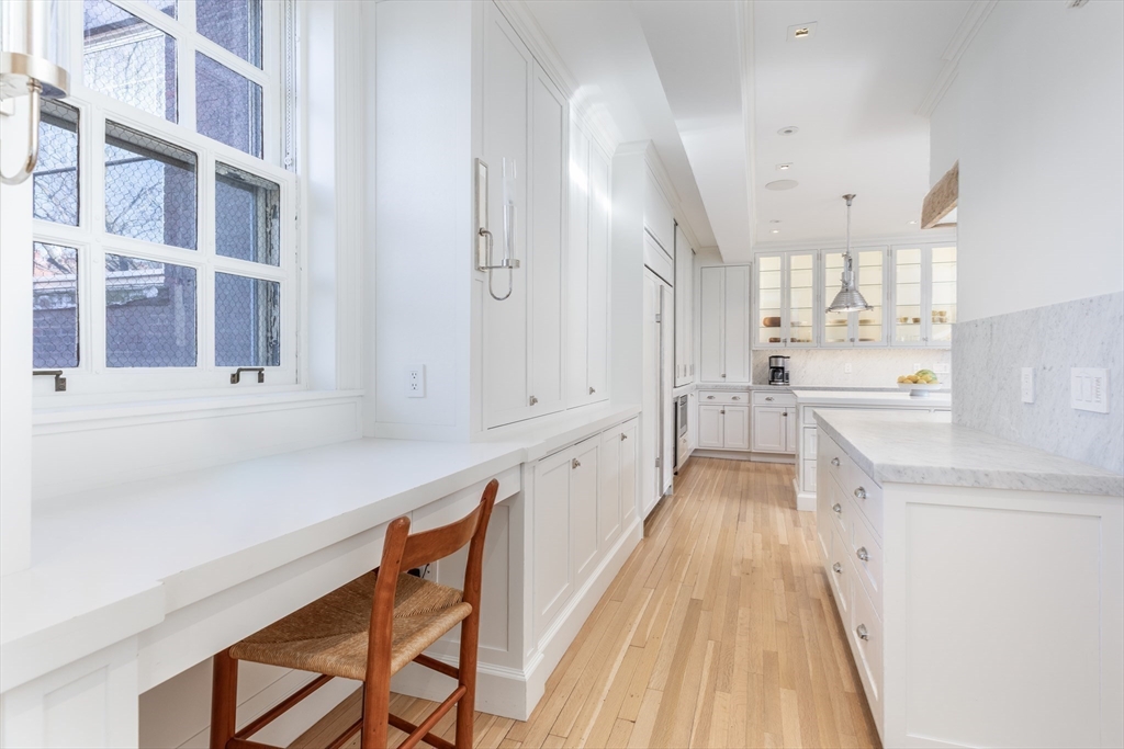 62 Beacon St #3 Boston, MA 02108