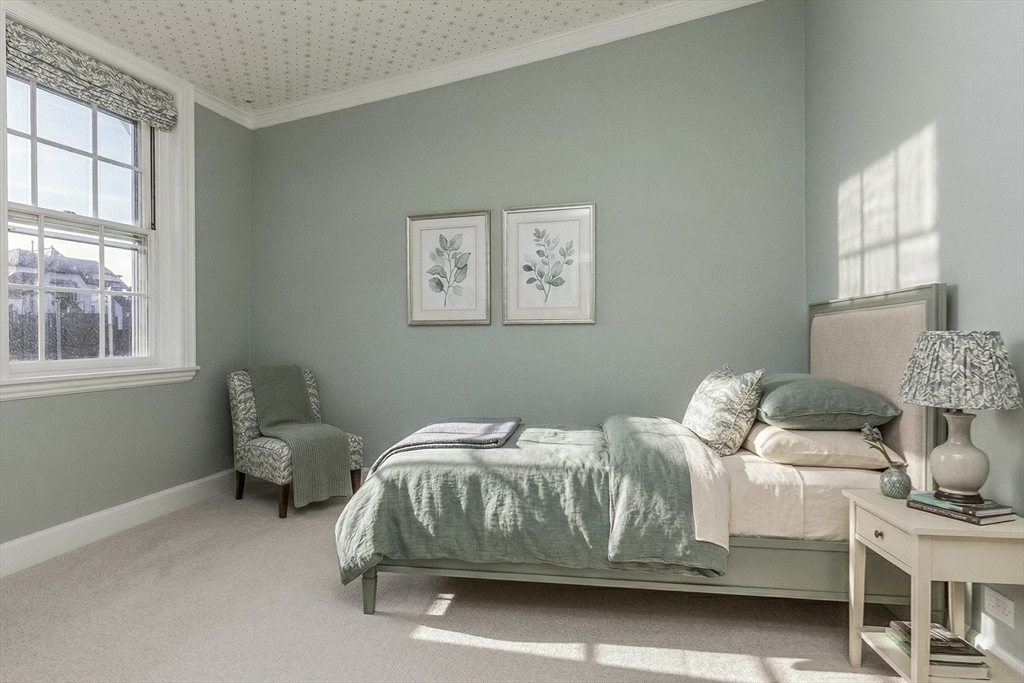 62 Beacon St #3 Boston, MA 02108