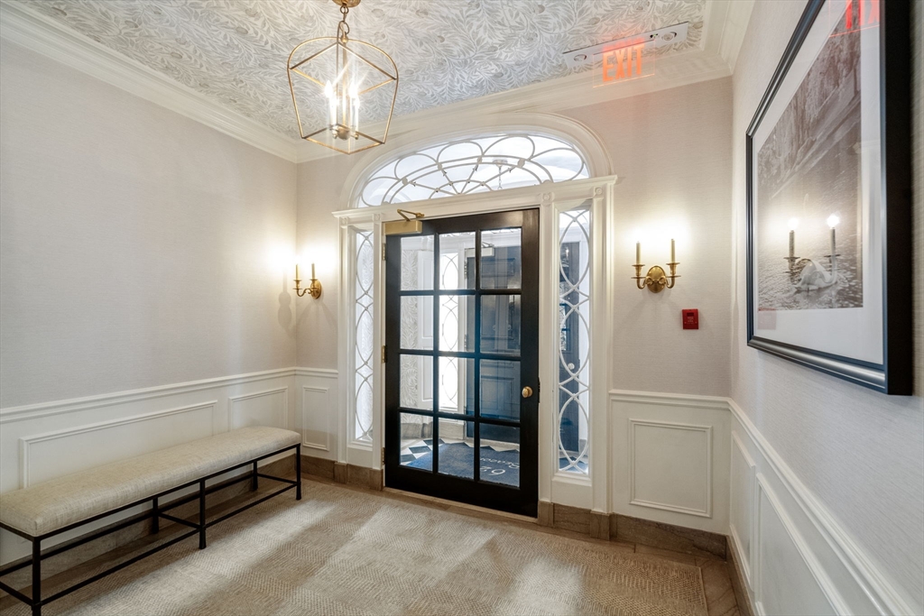 62 Beacon St #3 Boston, MA 02108