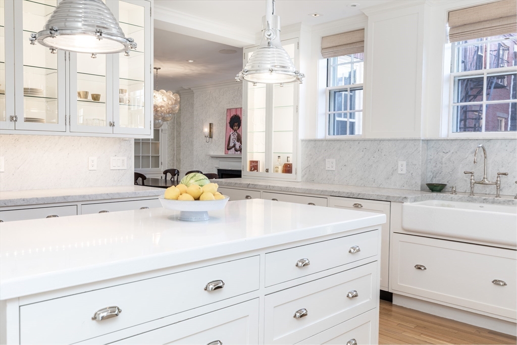 62 Beacon St #3 Boston, MA 02108