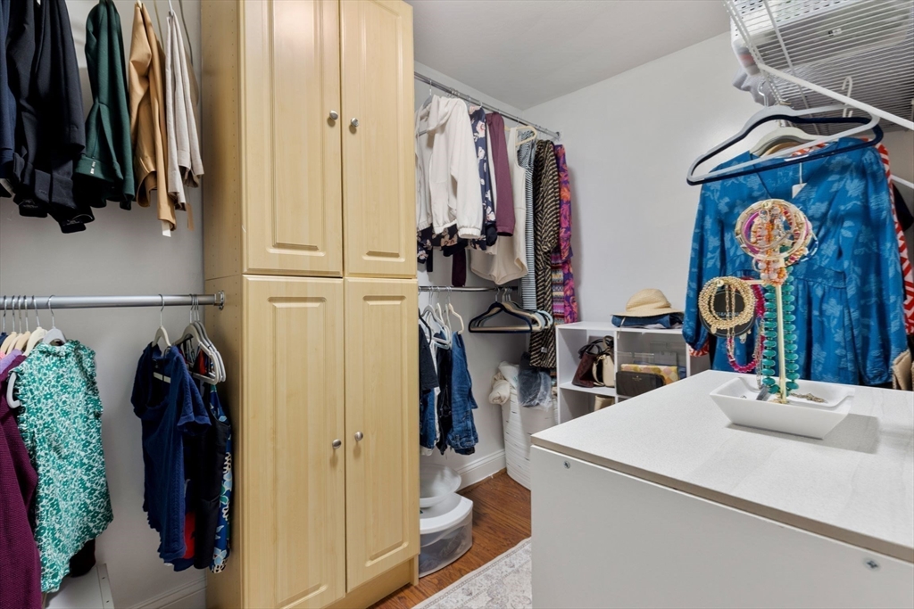 64 Paon Blvd Wakefield, MA 01880
