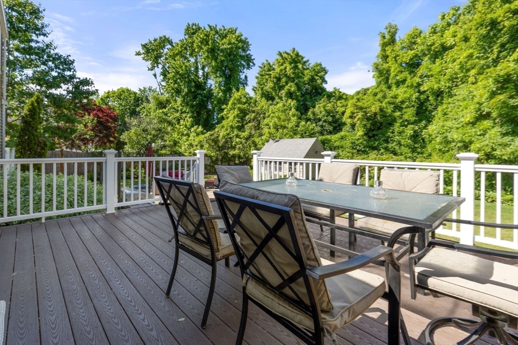 64 Paon Blvd Wakefield, MA 01880