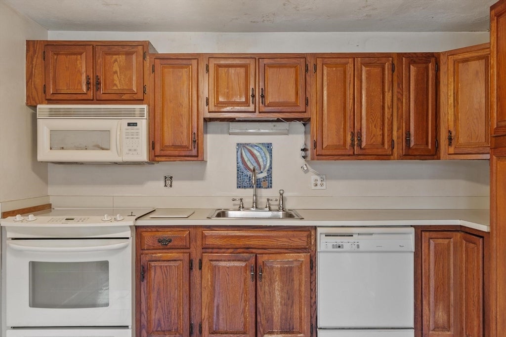 68 Preston St #2C Wakefield, MA 01880