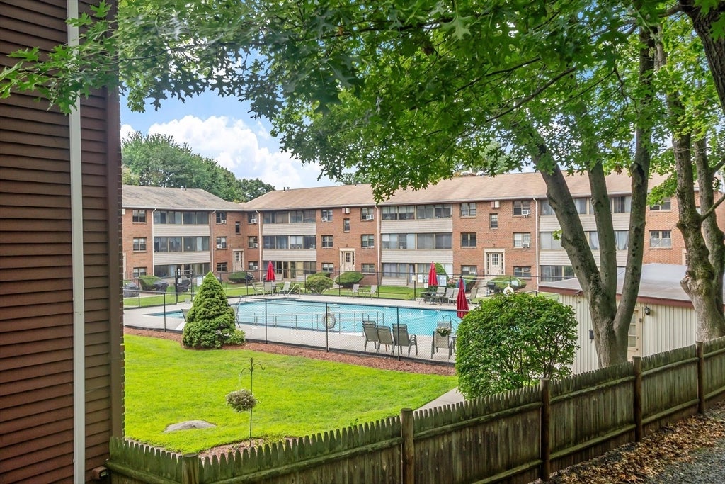 68 Preston St #2C Wakefield, MA 01880