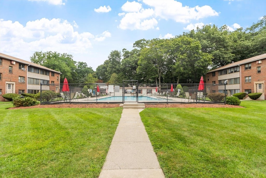 68 Preston St #2C Wakefield, MA 01880