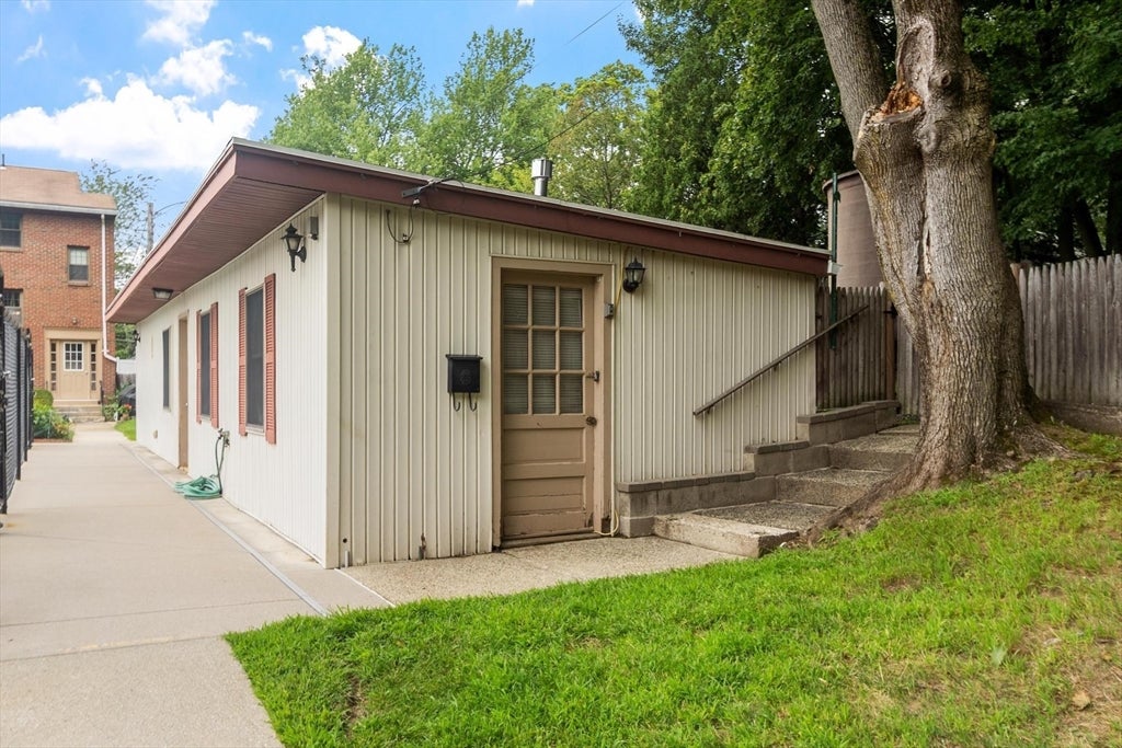 68 Preston St #2C Wakefield, MA 01880