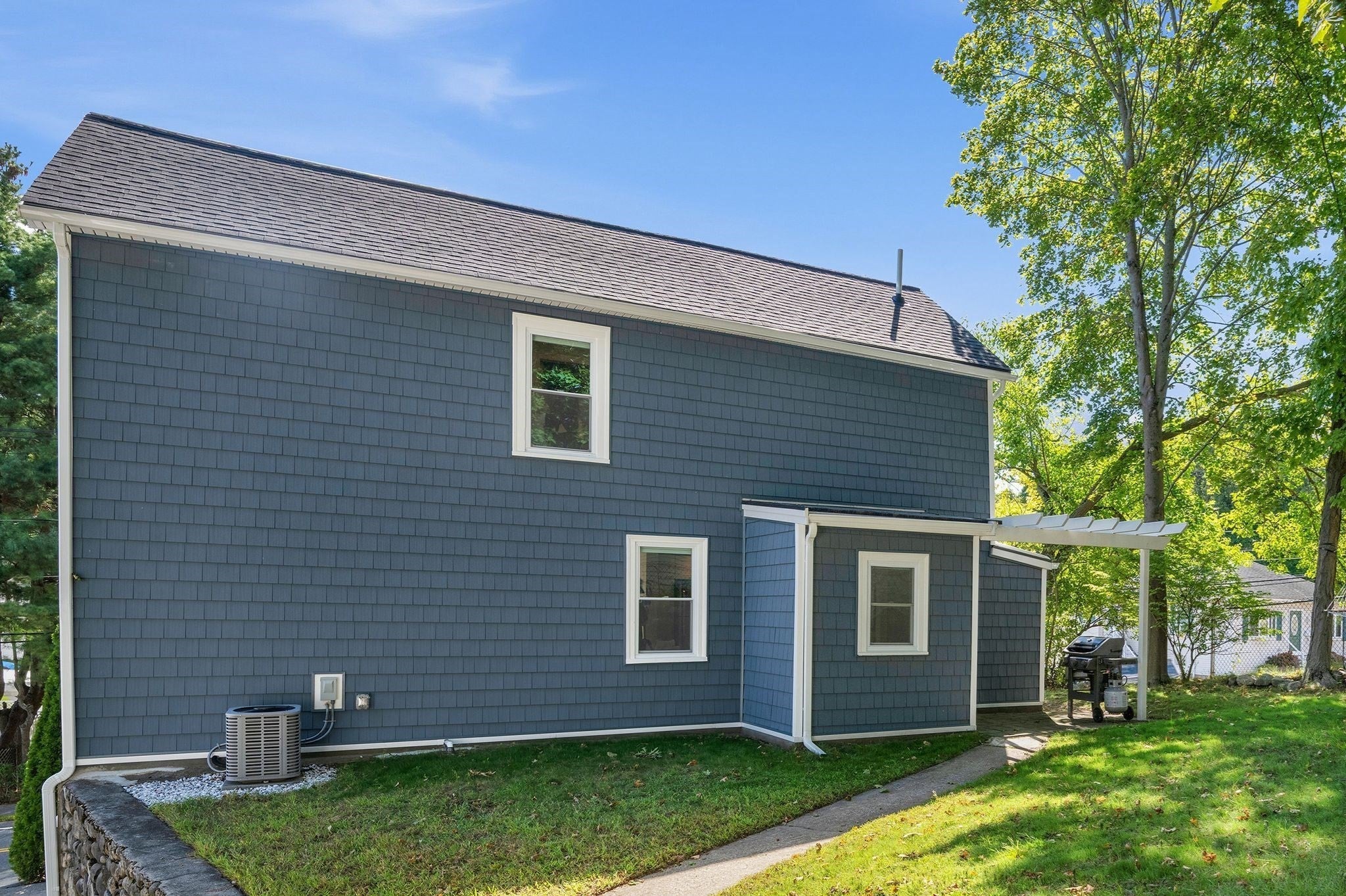 176 Nahant St Wakefield, MA 01880