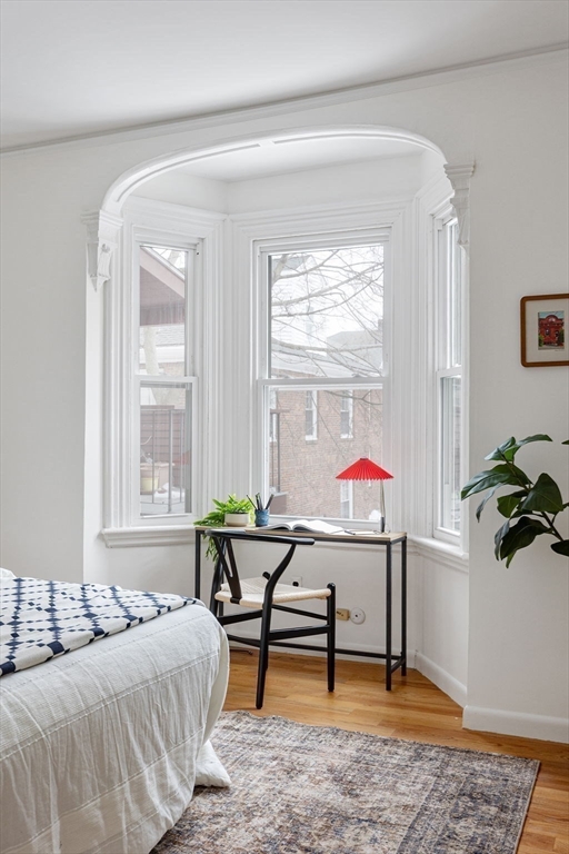 352 Harvard St #1C Cambridge, MA 02138