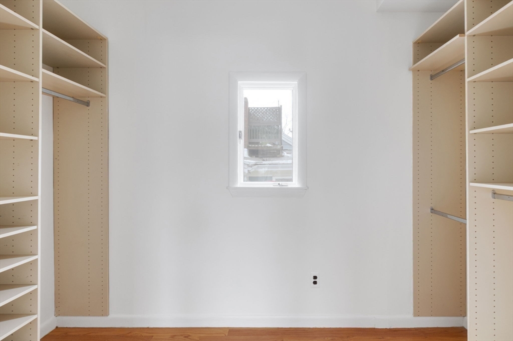 352 Harvard St #1C Cambridge, MA 02138