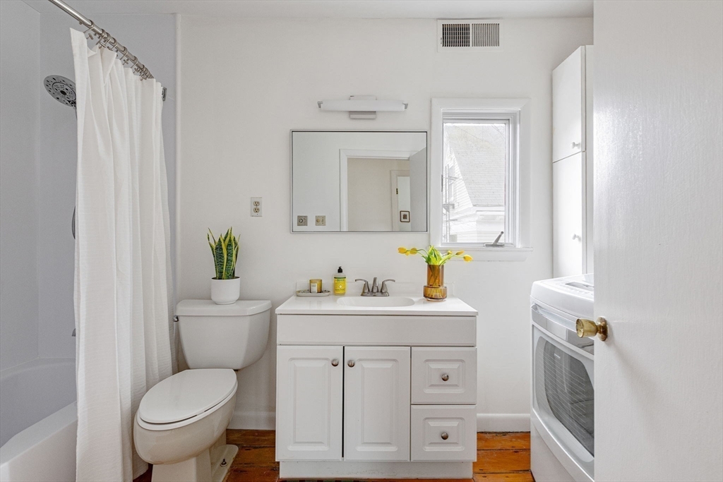 352 Harvard St #1C Cambridge, MA 02138